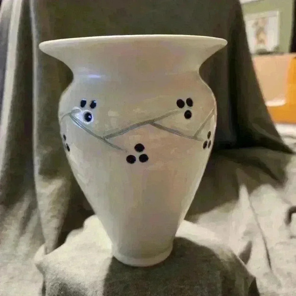 Vintage Salt Glazed Pottery Cobalt Blue DotDesign  Vase 6.5" tall 5" wide - Picture 6 of 6